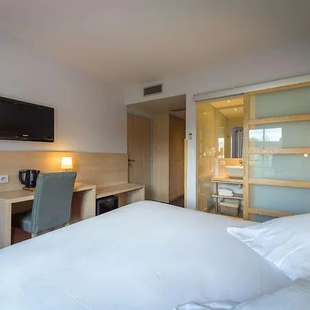 Kyriad - Le Renaudot Hotel 3*