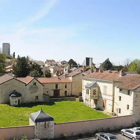 Kyriad - Le Renaudot