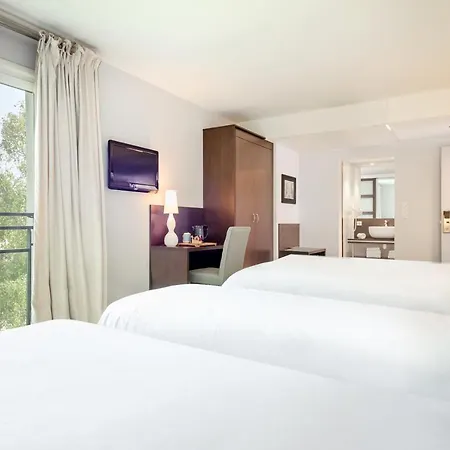 Kyriad - Le Renaudot Hotel Loudun